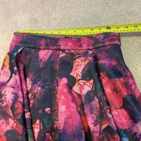 ESSENTIALS by ABS pink red flower floral skirt size 6 - Picture 8 of 10